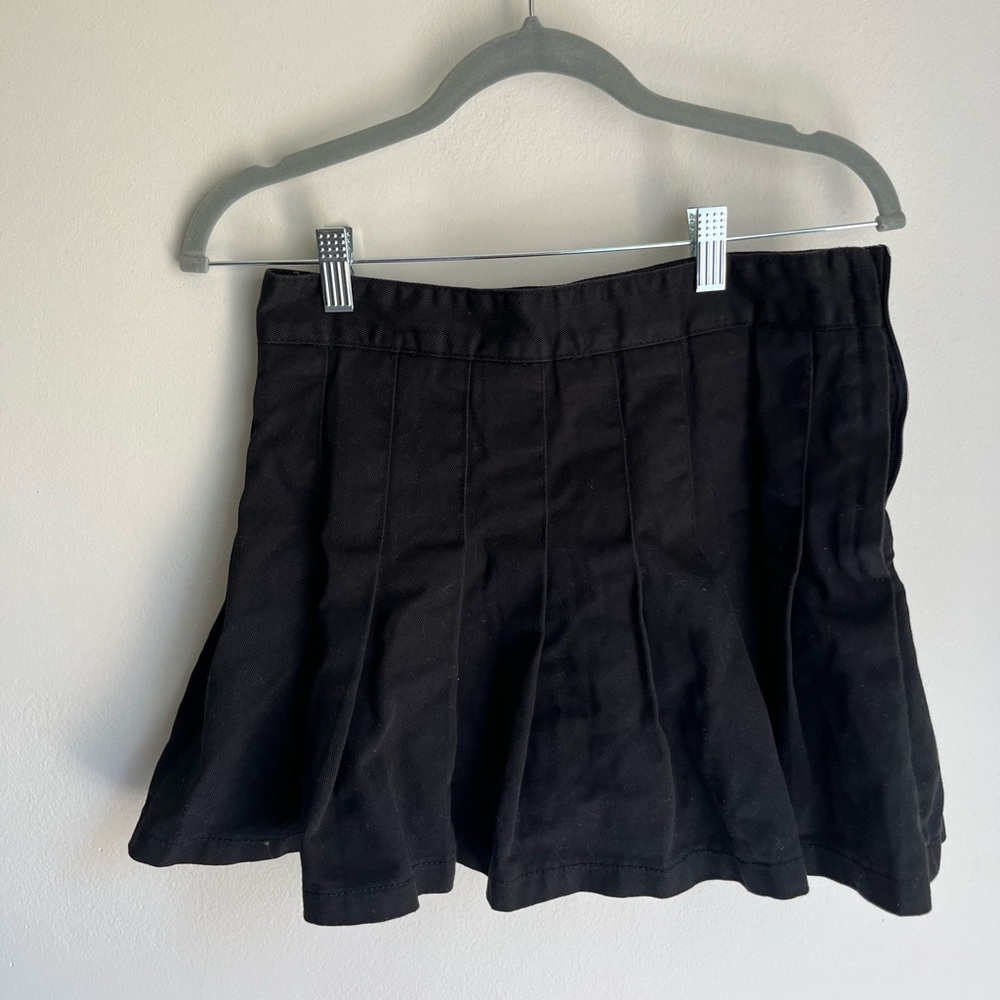 black brandy melville tennis skirt